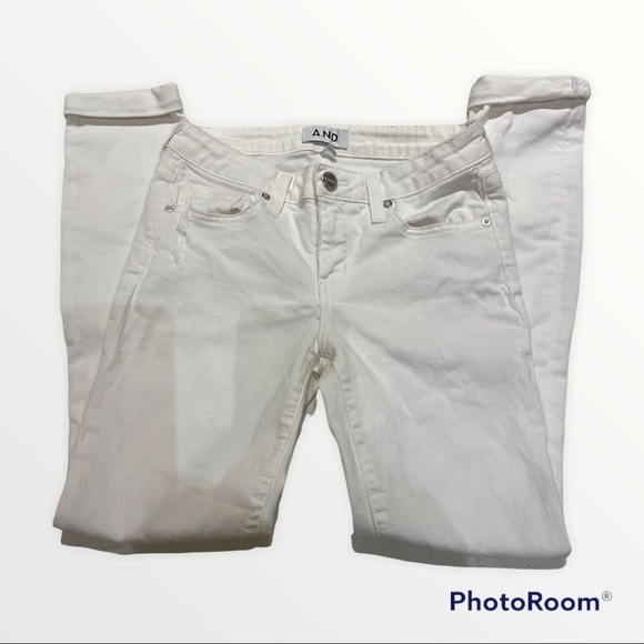 A.N.D. White Distressed Cuff Skinny Jean size 26 - Picture 5 of 5